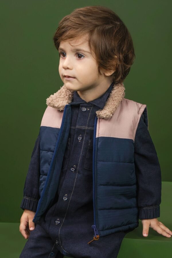 Colete Puffer em Nylon com Gola de Pelo Carneirinho 71776 LucBoo